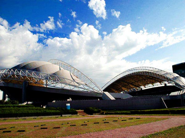 Gymnasium tensile structure