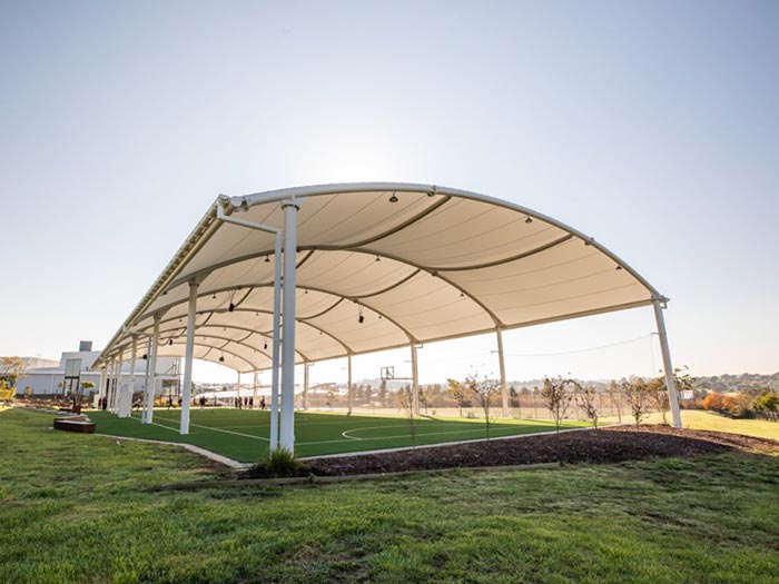 Advantages of tensile membrane structures in outdoor environments